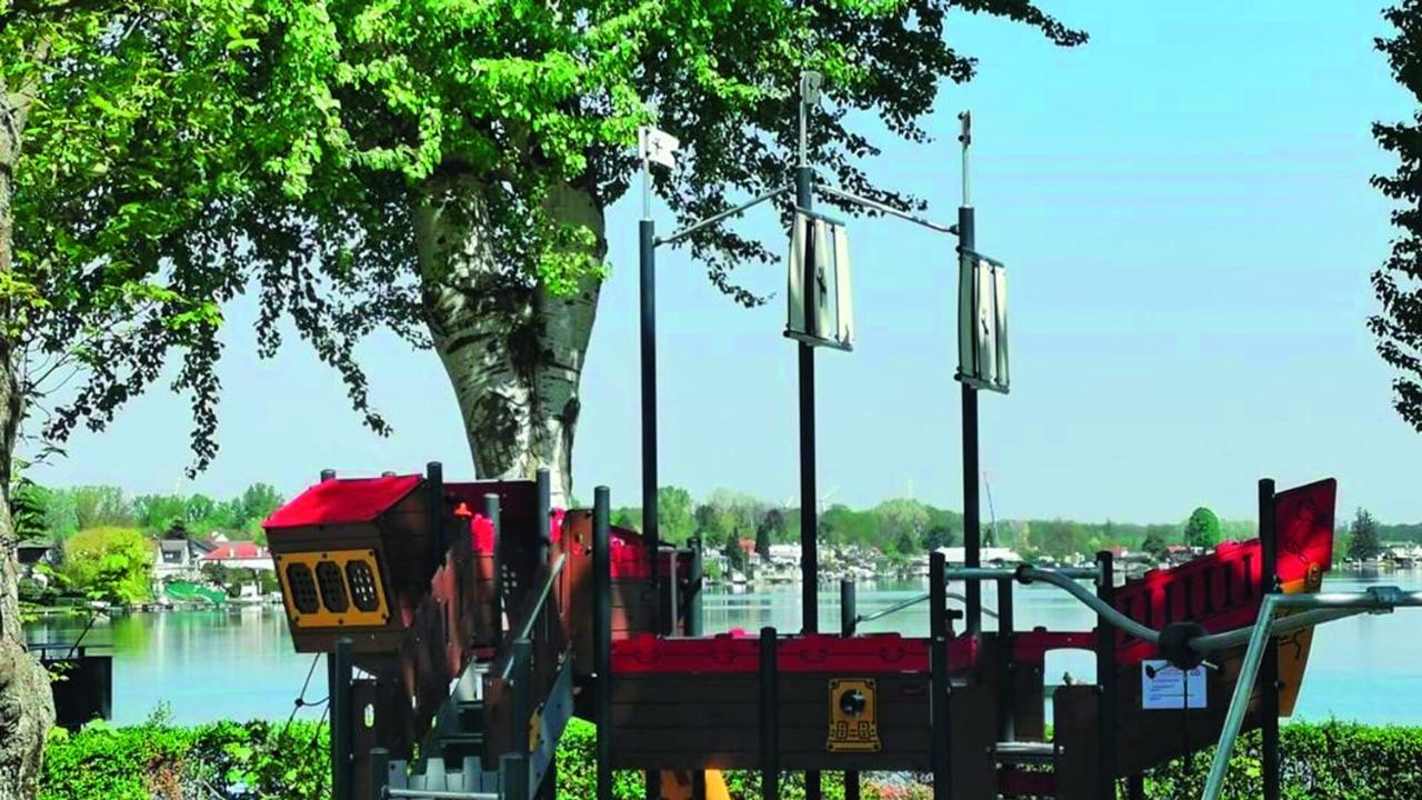 Hauszeit - Zeit Fuer Dich - Zeit Am See Neufeld an der Leitha Ngoại thất bức ảnh